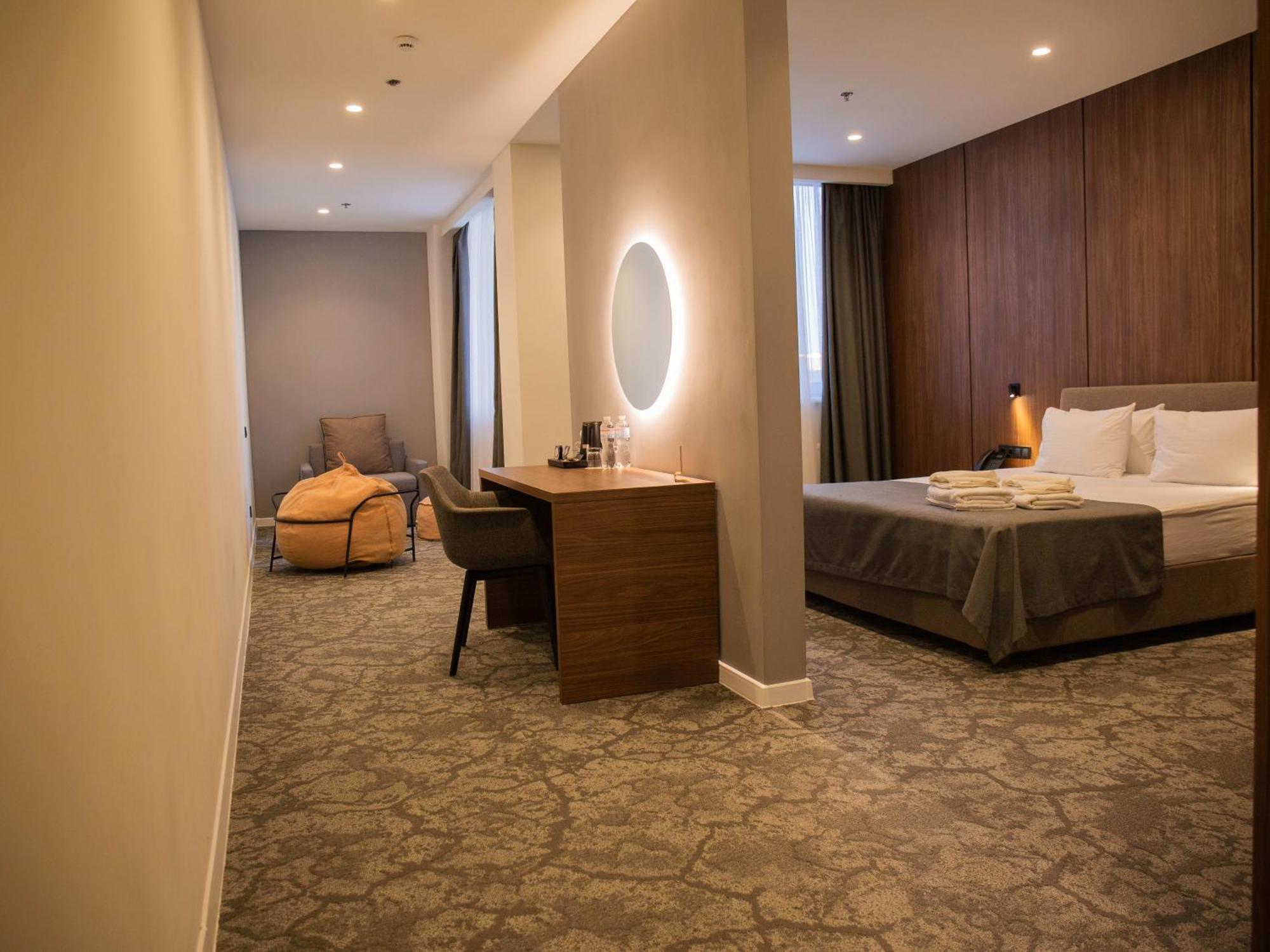 Small Hotel 빈니차 외부 사진