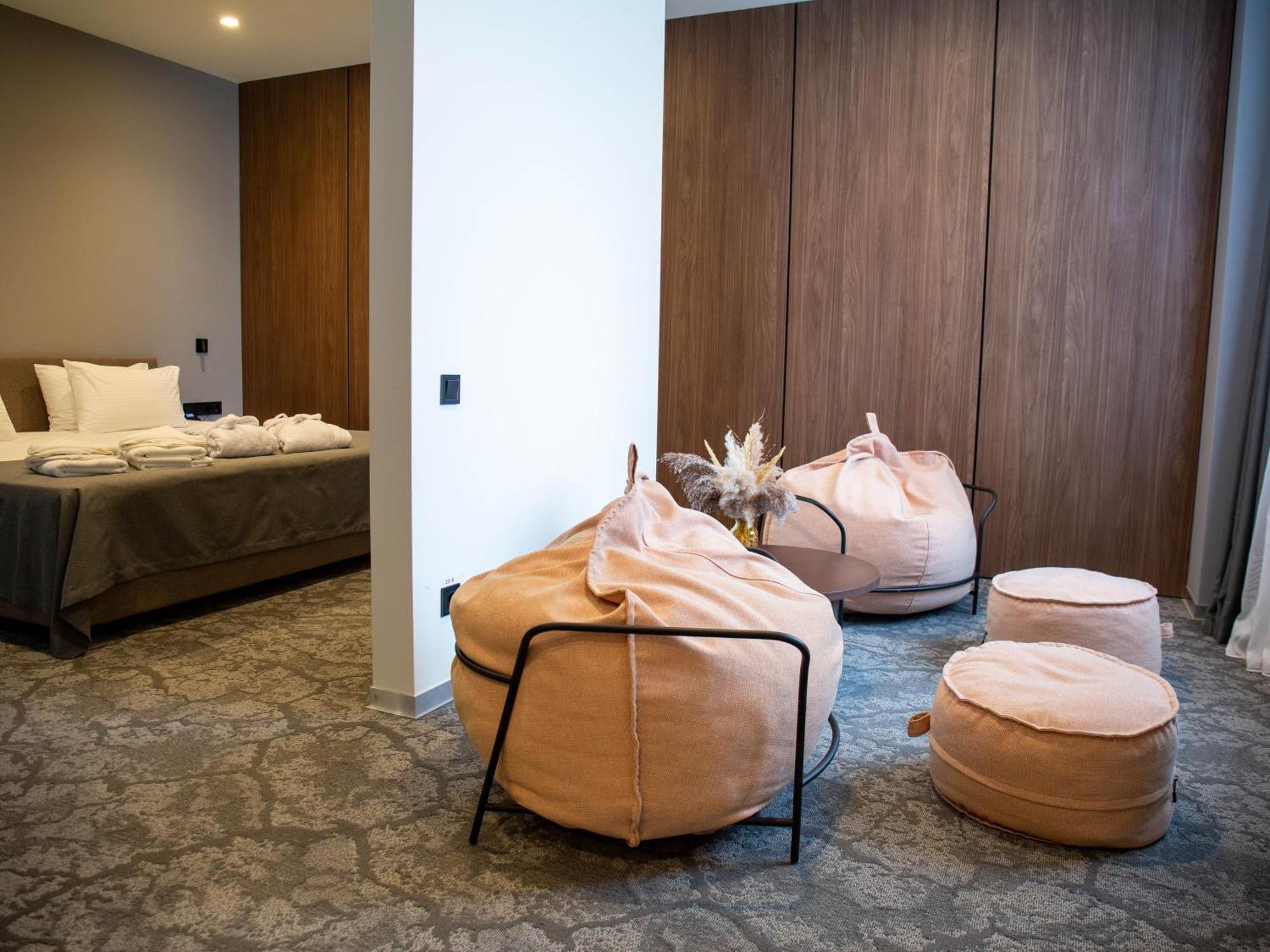 Small Hotel 빈니차 외부 사진